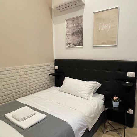 You 101 โรม ภายนอก รูปภาพ