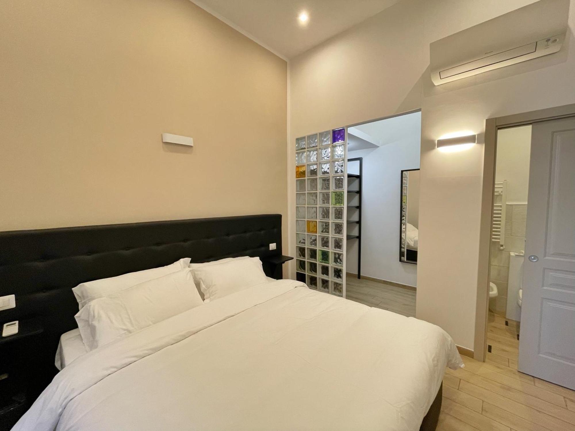 You 101 โรม ภายนอก รูปภาพ